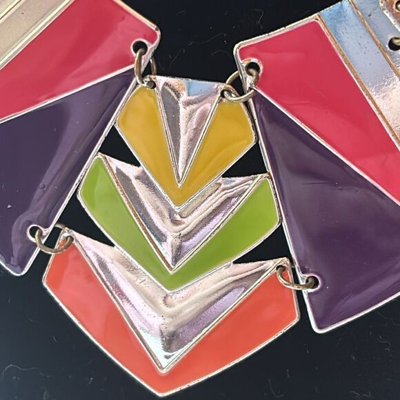 Women’s Vibrant Metal Multicolor Silver tone bib collar statement necklace - Picture 4 of 8